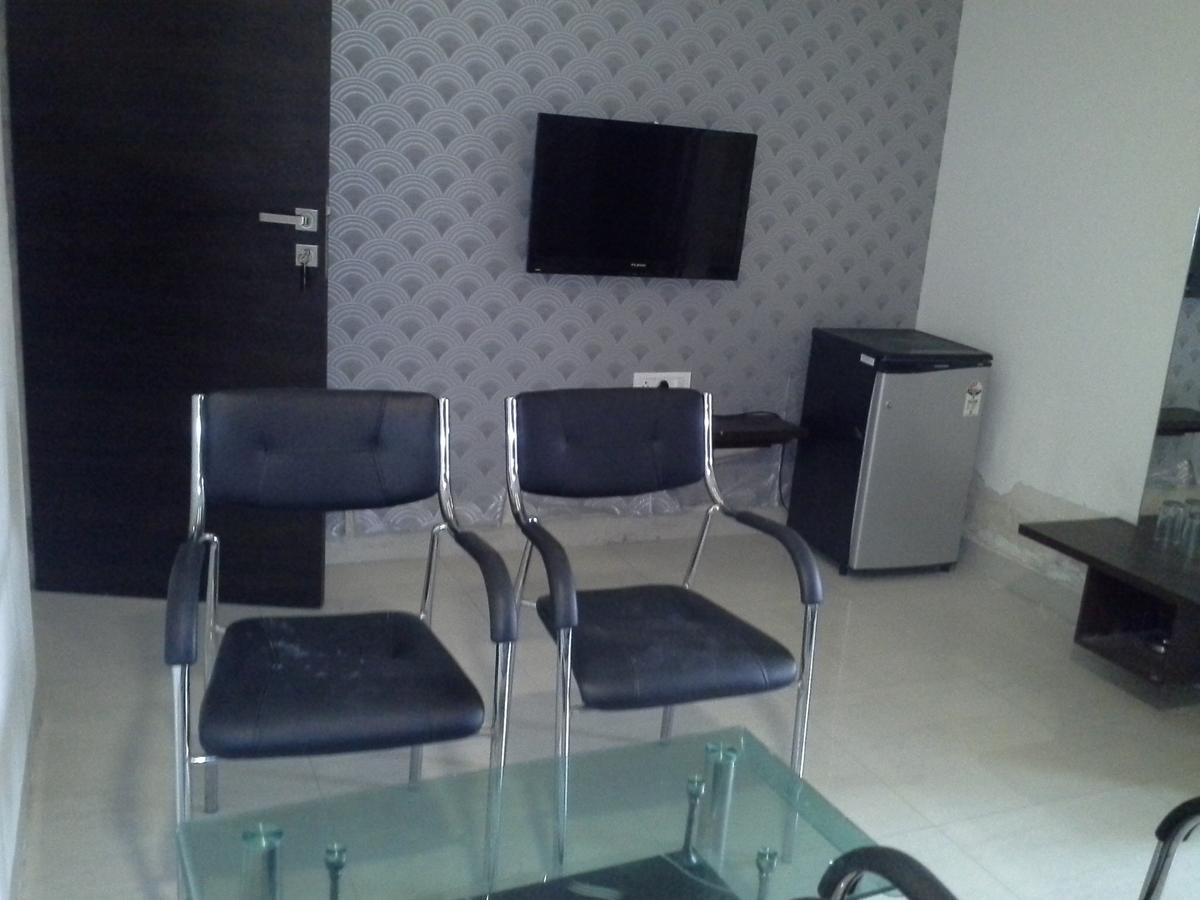 Hotel Galaxy Residency Vasai Exterior photo